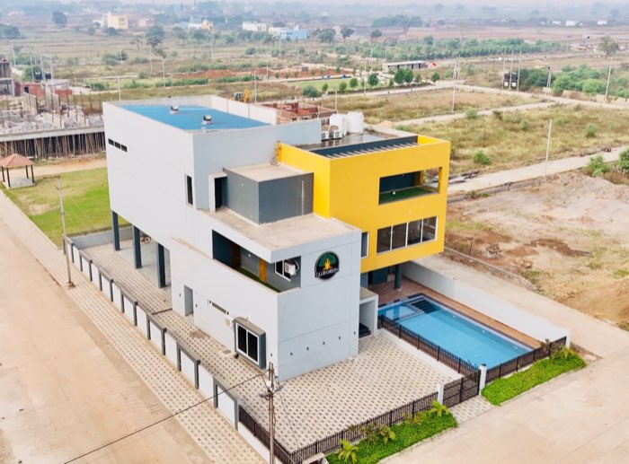 club-green-aerial